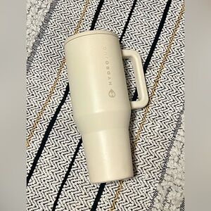 Cream 40 oz Hydrojug